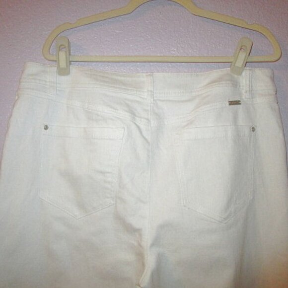 INC International Concepts Flare Jeans 16 High Rise Button Fly Stretch Crop - Picture 9 of 12